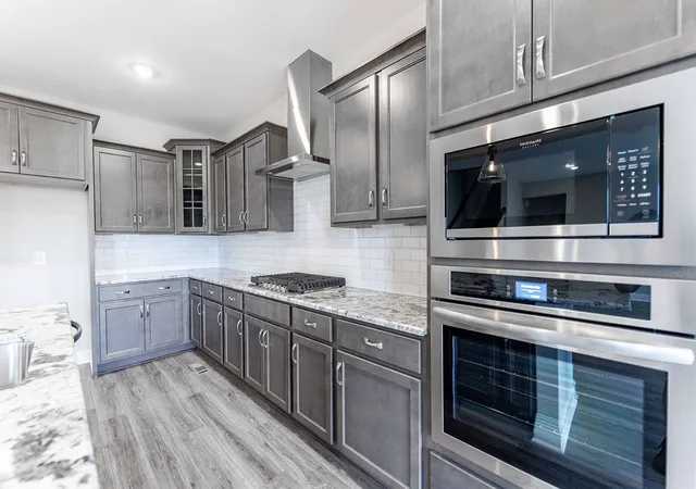 Photo 4 of Single family home for sale at 881 Joe Miller Dr, Hendersonville, TN 37075 | MLS# 3520943 | Listing updated on 2026-09-16
