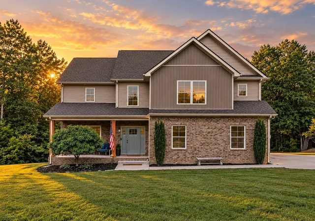 Photo 1 of Single family home for sale at 4564 Old Hwy 48, Cunningham, TN 37052 | MLS# 3521009 | Listing updated on 2026-09-15
