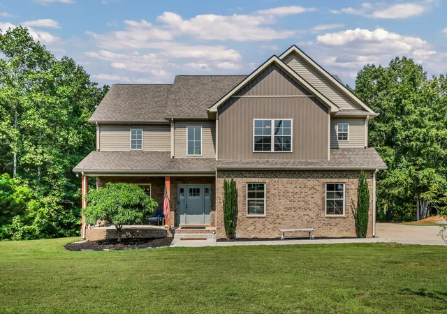 Photo 3 of Single family home for sale at 4564 Old Hwy 48, Cunningham, TN 37052 | MLS# 3521009 | Listing updated on 2026-10-05