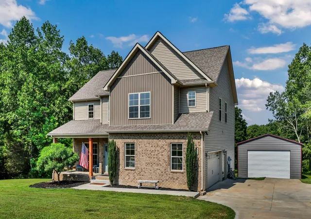 Photo 4 of Single family home for sale at 4564 Old Hwy 48, Cunningham, TN 37052 | MLS# 3521009 | Listing updated on 2026-10-05