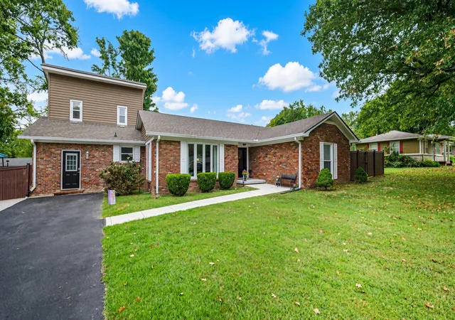 2nd image of 224 Glenn Ave, Gallatin, TN 37066 | MLS# 3528003