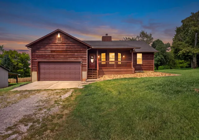 Photo 1 of Sale Pending at 2467 Outlaw Rd, Woodlawn, TN 37191 | MLS# 3527266 | Listing updated on 2026-09-06