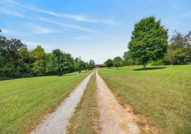 Photo 4 of Sale Pending at 2467 Outlaw Rd, Woodlawn, TN 37191 | MLS# 3527266 | Listing updated on 2026-09-06