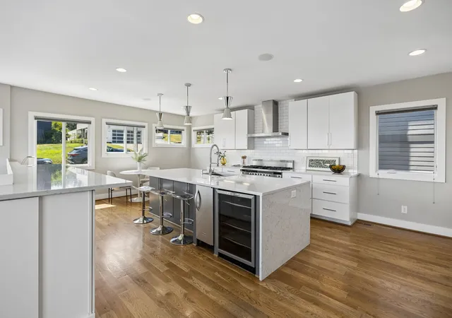 Photo 2 of Single family home for sale at 3300 Nevada Ave, Nashville, TN 37209 | MLS# 3545772 | Listing updated on 2026-09-14