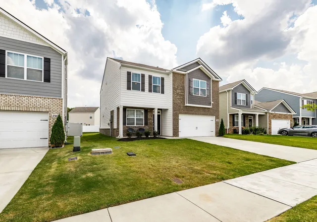 Photo 3 of Single family home for sale at 2293 Tate Farm Ln, White House, TN 37188 | MLS# 3530146 | Listing updated on 2026-10-20
