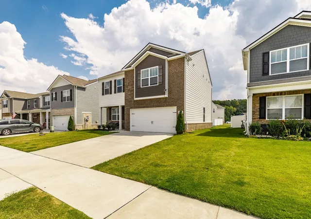 Photo 4 of Single family home for sale at 2293 Tate Farm Ln, White House, TN 37188 | MLS# 3530146 | Listing updated on 2026-10-20