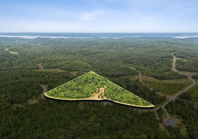 Photo 1 of Land for sale at 0 Bear Hollow Dr, Waverly, TN 37185 | MLS# 3521010 | Listing updated on 2026-08-23