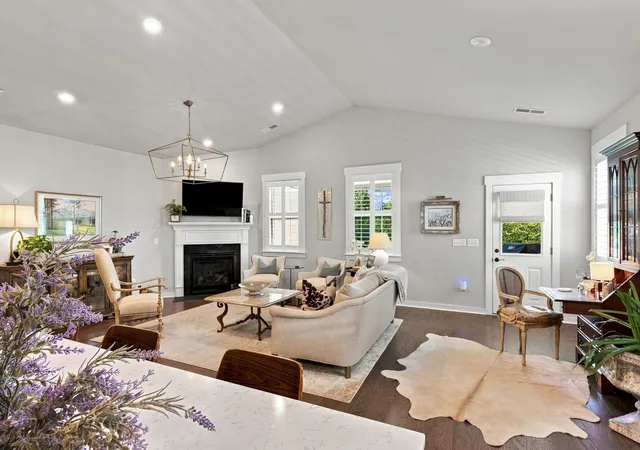 Photo 4 of Single family home for sale at 2133 Maytown Circle, Thompsons Station, TN 37179 | MLS# 3526025 | Listing updated on 2026-09-04