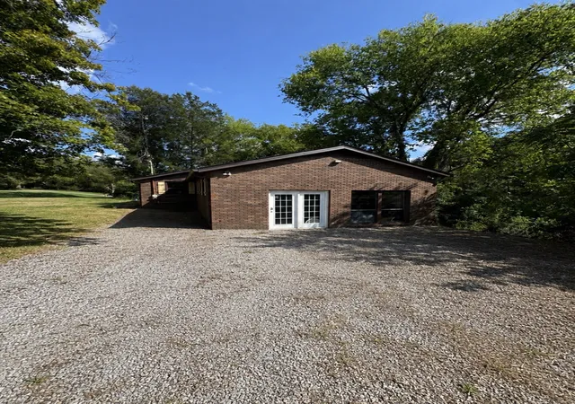 Photo 2 of Single family home for sale at 531 Oakley Hollow Rd, Alexandria, TN 37012 | MLS# 3521128 | Listing updated on 2026-09-20