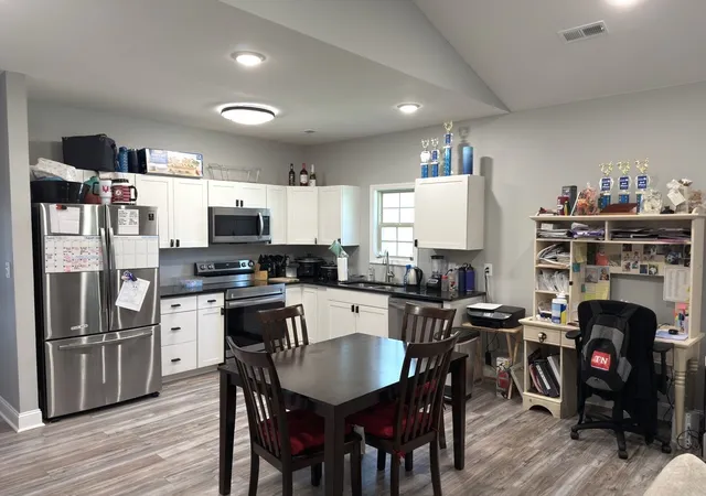 2nd image of 110 Edmondson Ferry Rd, Clarksville, TN 37040 | MLS# 3525713