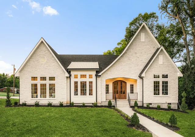 Photo 1 of Single family home for sale at 801 Virginia Ave, Nashville, TN 37216 | MLS# 3526745 | Listing updated on 2026-10-04