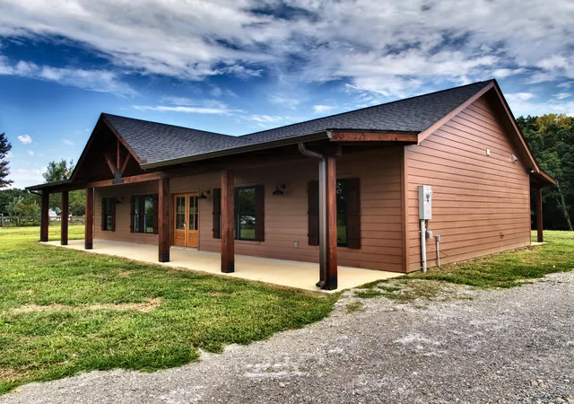 Photo 1 of Single family home for sale at 2054 Womble Ridge Rd, Ethridge, TN 38456 | MLS# 3601700 | Listing updated on 2026-09-27