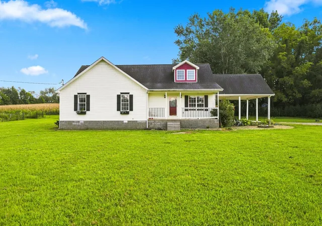 Photo 1 of Single family home for sale at 972 Mud Creek Rd, Morrison, TN 37357 | MLS# 3521035 | Listing updated on 2026-09-08