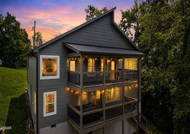 1st image of 353 Oak Lake Dr Dr, Sevierville, TN 37876 | MLS# 3521077
