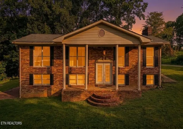 Photo 1 of Single family home for sale at 1696 Clouds Rd, New Tazewell, TN 37825 | MLS# 3521118 | Listing updated on 2026-10-01