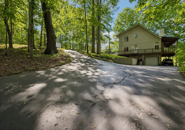 Photo 4 of Single family home for sale at 5717 Old 96, Franklin, TN 37064 | MLS# 3526516 | Listing updated on 2026-08-25