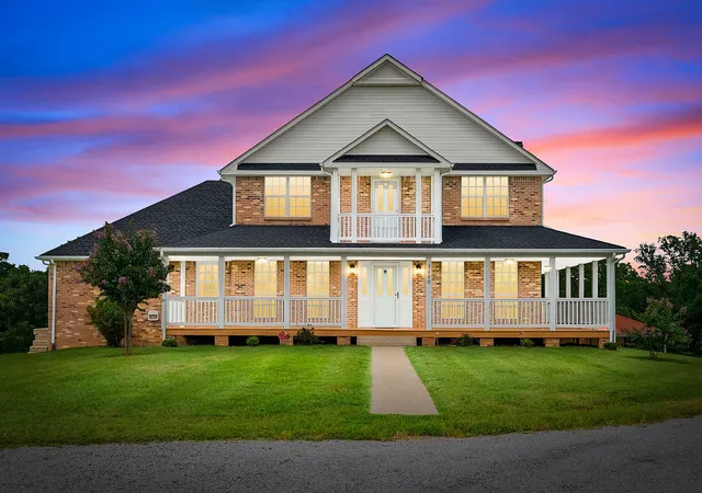 Photo 1 of Single family home for sale at 3400 Lock B Dr, Clarksville, TN 37040 | MLS# 3531336 | Listing updated on 2026-09-03