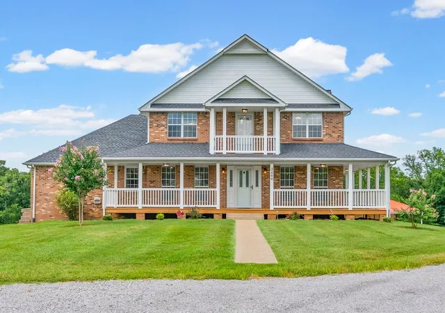Photo 3 of Single family home for sale at 3400 Lock B Dr, Clarksville, TN 37040 | MLS# 3531336 | Listing updated on 2026-09-03