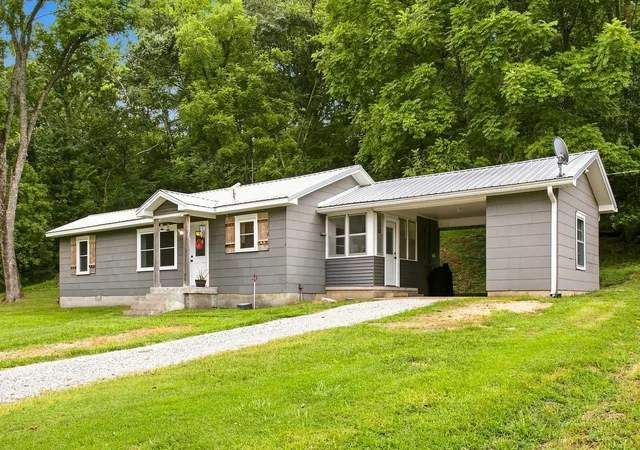 2nd image of 4854 Dry Fork Rd, Hampshire, TN 38461 | MLS# 3526008