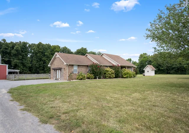 Photo 3 of Single family home for sale at 223 Rich Rd, Unionville, TN 37180 | MLS# 3526914 | Listing updated on 2026-08-28