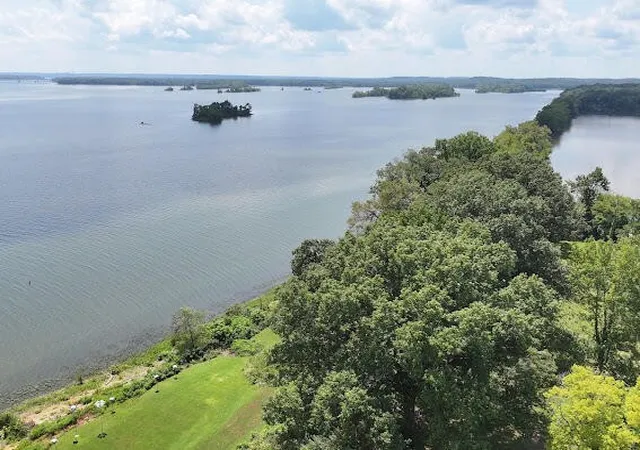 Photo 4 of Single family home for sale at 1192 Eva Harbor Rd, Eva, TN 38333 | MLS# 3523674 | Listing updated on 2026-09-08