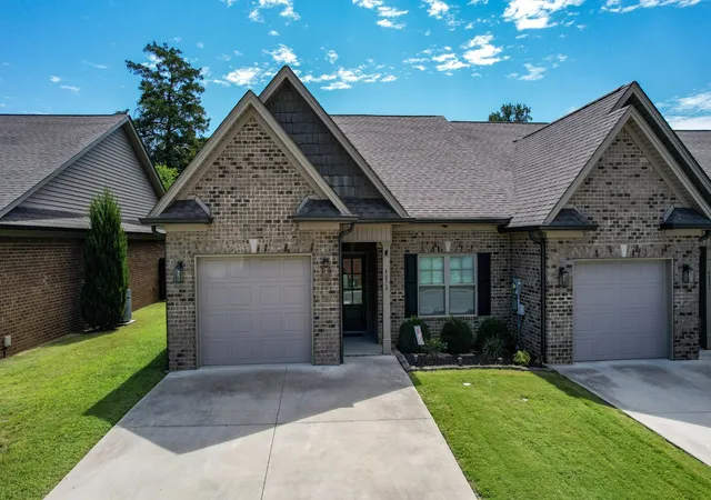 Photo 1 of Townhouse for sale at 4833 Grove Park Dr Ne, Cleveland, TN 37312 | MLS# 3527092 | Listing updated on 2026-08-30