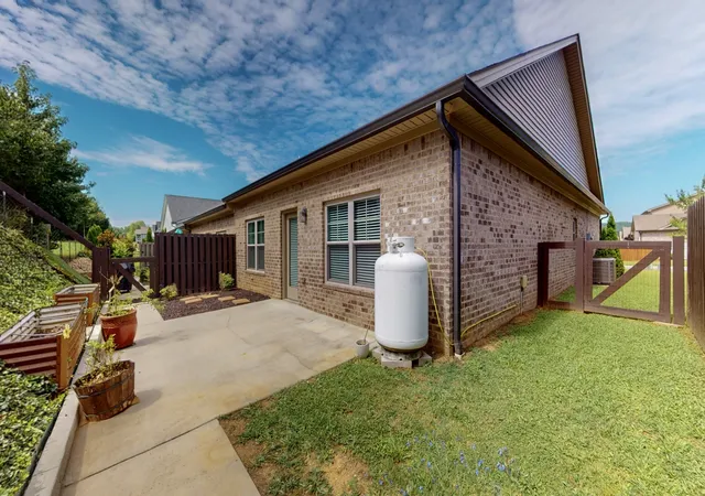 Photo 3 of Townhouse for sale at 4833 Grove Park Dr Ne, Cleveland, TN 37312 | MLS# 3527092 | Listing updated on 2026-08-30