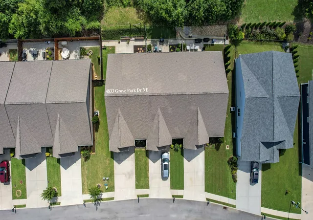 Photo 4 of Townhouse for sale at 4833 Grove Park Dr Ne, Cleveland, TN 37312 | MLS# 3527092 | Listing updated on 2026-10-12