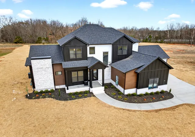 Photo 1 of Single family home for sale at 1 Scotts Chapel Road, Cumberland City, TN 37050 | MLS# 3523747 | Listing updated on 2026-08-24