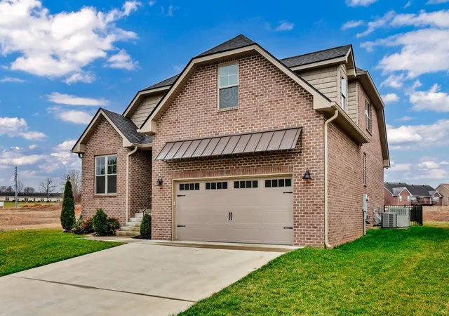 3rd image of 124 Cottage Ln, Clarksville, TN 37043 | MLS# 3526767