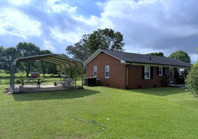 2nd image of 134 Womack St, Doyle, TN 38559 | MLS# 3523651