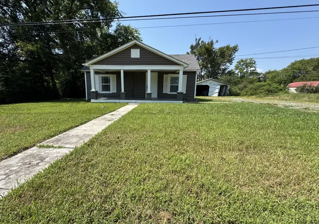 Photo 3 of Single family home for sale at 1376 Rutledge Ln, Lebanon, TN 37087 | MLS# 3524729 | Listing updated on 2026-10-06