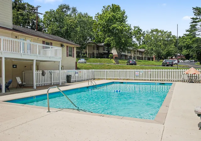 2nd image of 500 Paragon Mills Rd, Nashville, TN 37211