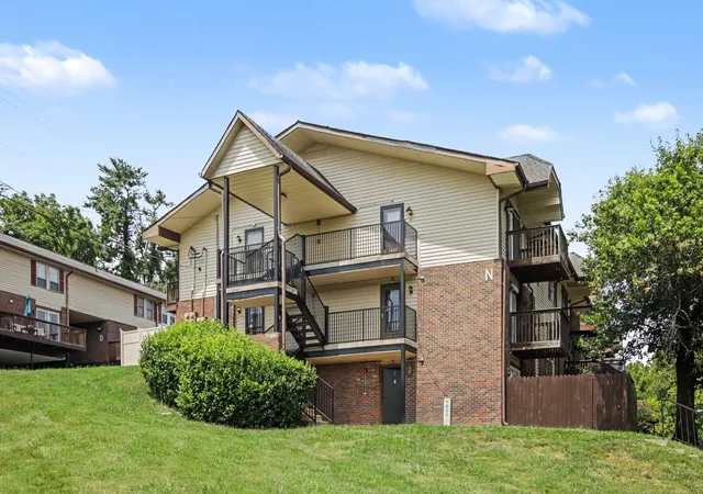 2nd image of 500 Paragon Mills Rd #N1, Nashville, TN 37211 | MLS# 3526639