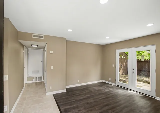 Photo 3 of Condo for sale at 500 Paragon Mills Rd #N1, Nashville, TN 37211 | MLS# 3526639 | Listing updated on 2026-09-05
