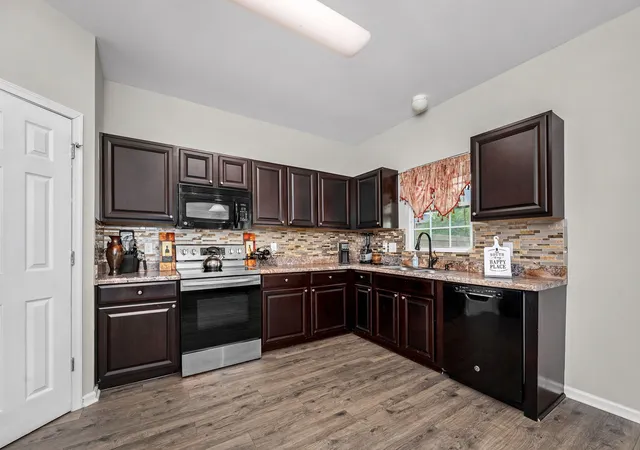 Photo 2 of Single family home for sale at 3032 Morning Mist Ct, Murfreesboro, TN 37128 | MLS# 3527230 | Listing updated on 2026-10-23