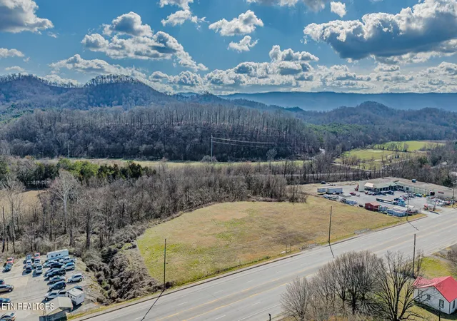 3rd image of 1229 US 411, Etowah, TN 37331 | MLS# 3523698