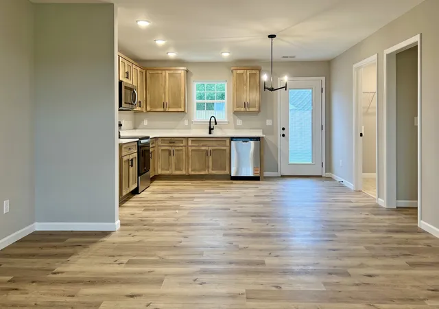 Photo 3 of Single family home for sale at 1101 Brook Ct, Franklin, KY 42134 | MLS# 3526737 | Listing updated on 2026-08-27