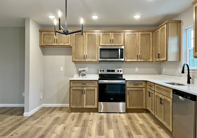 Photo 3 of Single family home for sale at 1101 Brook Ct, Franklin, KY 42134 | MLS# 3526737 | Listing updated on 2026-10-02