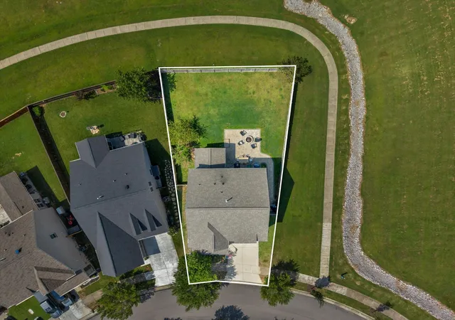 Photo 2 of Single family home for sale at 1909 Stonewater Dr, Hermitage, TN 37076 | MLS# 3526816 | Listing updated on 2026-08-28