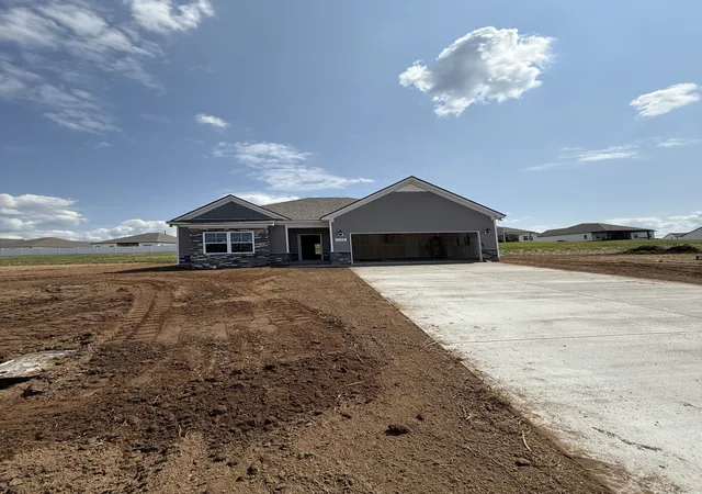 1st image of 733 Creekbend Ln, Murfreesboro, TN 37129 | MLS# 3523729