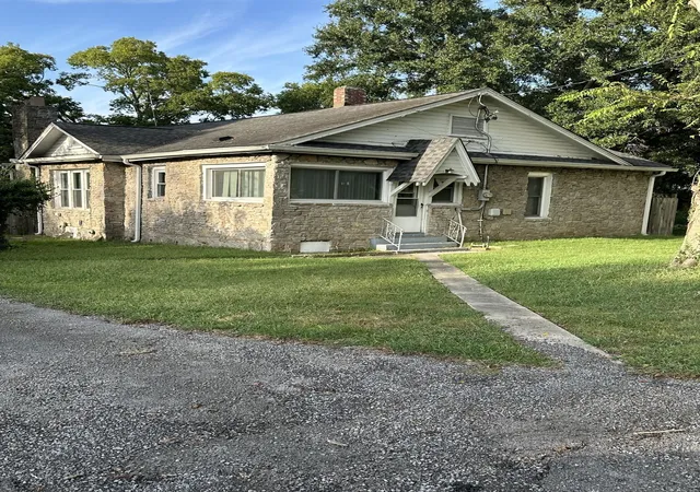 1st image of 3023 Lyndale Dr, Nashville, TN 37207 | MLS# 3523763
