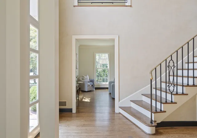 Photo 2 of Single family home for sale at 5132 Boxcroft Pl, Nashville, TN 37205 | MLS# 3527149 | Listing updated on 2026-09-13