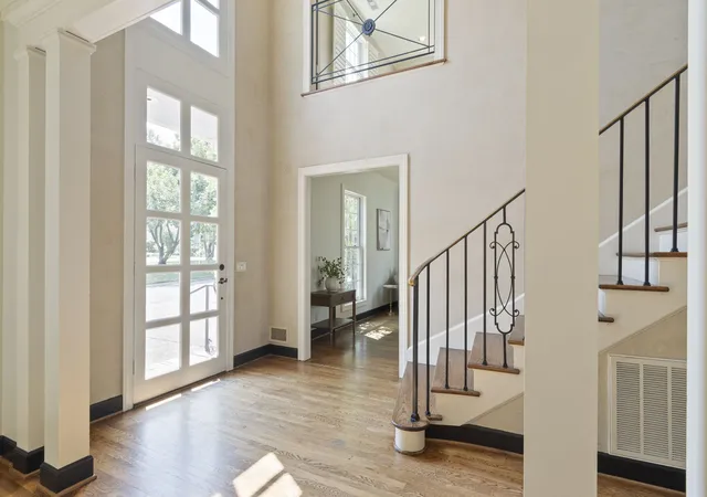 Photo 3 of Single family home for sale at 5132 Boxcroft Pl, Nashville, TN 37205 | MLS# 3527149 | Listing updated on 2026-09-13