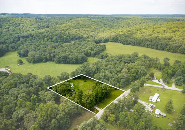 Photo 3 of Sale Pending at 540 Daymon Cir, Crossville, TN 38572 | MLS# 3526441 | Listing updated on 2026-09-22