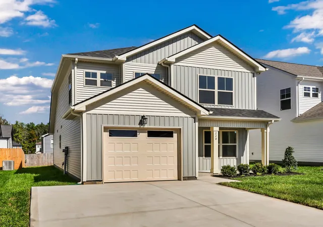 Photo 2 of Single family home for sale at 224 Quarry Overlook Way, Clarksville, TN 37043 | MLS# 3525962 | Listing updated on 2026-10-14