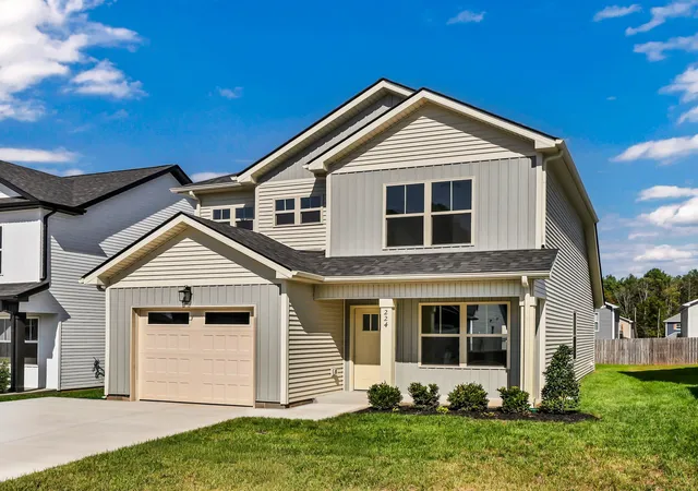 Photo 3 of Single family home for sale at 224 Quarry Overlook Way, Clarksville, TN 37043 | MLS# 3525962 | Listing updated on 2026-10-14