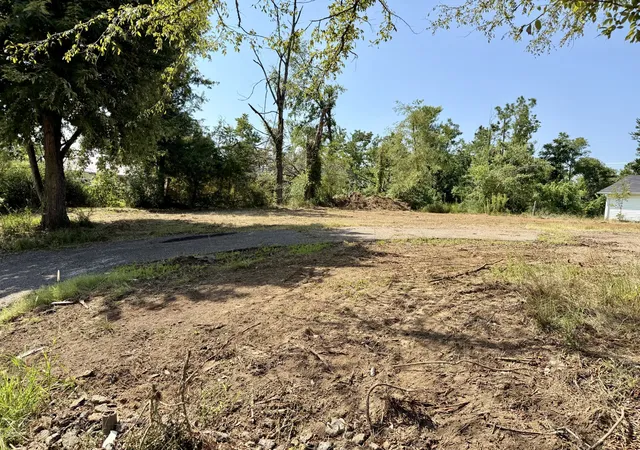 1st image of 456 Pharr Ave, Selmer, TN 38375 | MLS# 3526467