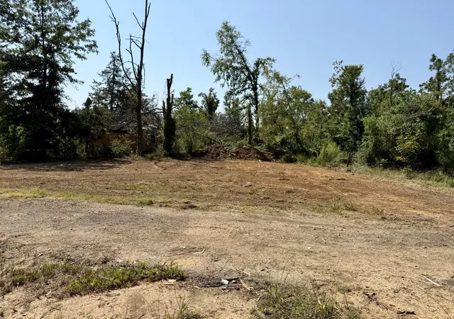 5th image of 456 Pharr Ave, Selmer, TN 38375 | MLS# 3526467
