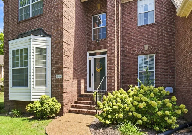 Photo 2 of Sale Pending at 6104 Frontier Ln, Nashville, TN 37211 | MLS# 3524724 | Listing updated on 2026-09-27